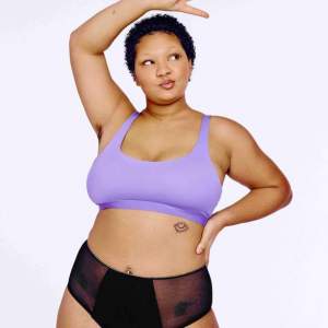Moodz_culotte-menstruelle_solo_TMP_taille-haute-plumetis_1_6b873c87-a0b9-414a-8dc1-b2e6d8cfff1b_590x